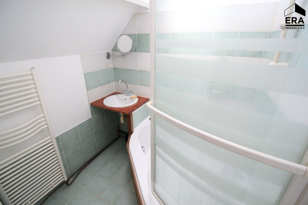 Flat Rue Leverrier in Caen