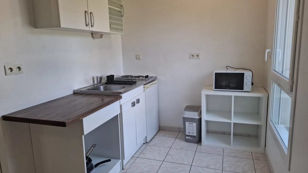 Flat Rue Pierre Larousse in Tours