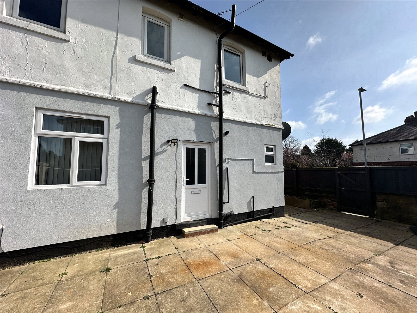 Flat Chandos Avenue in Leeds