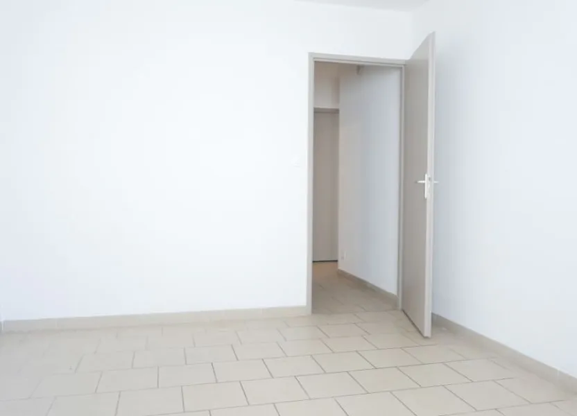 Room Rue Pierre Semard in La Voulte-sur-Rhône