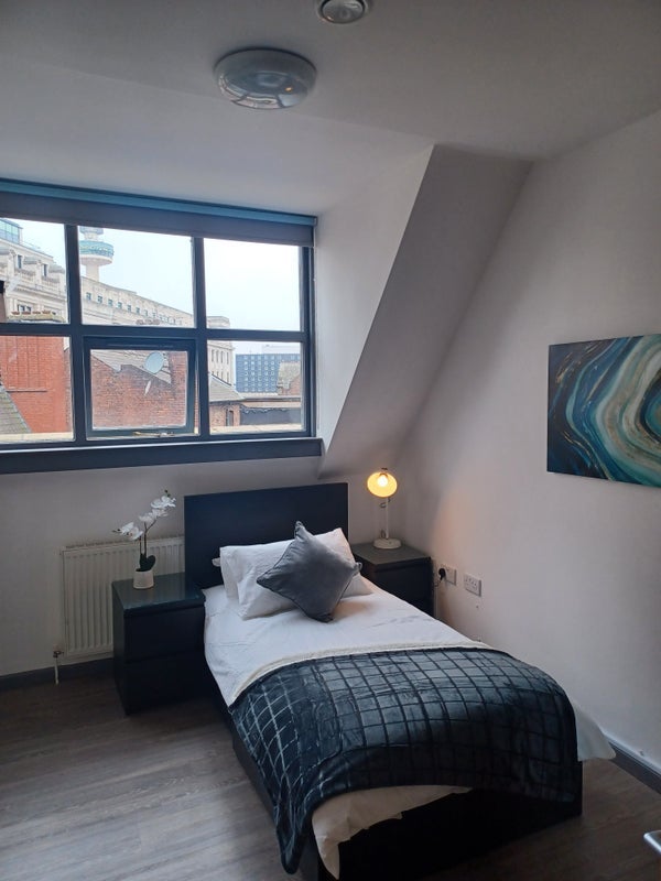 Room Renshaw Street in Liverpool