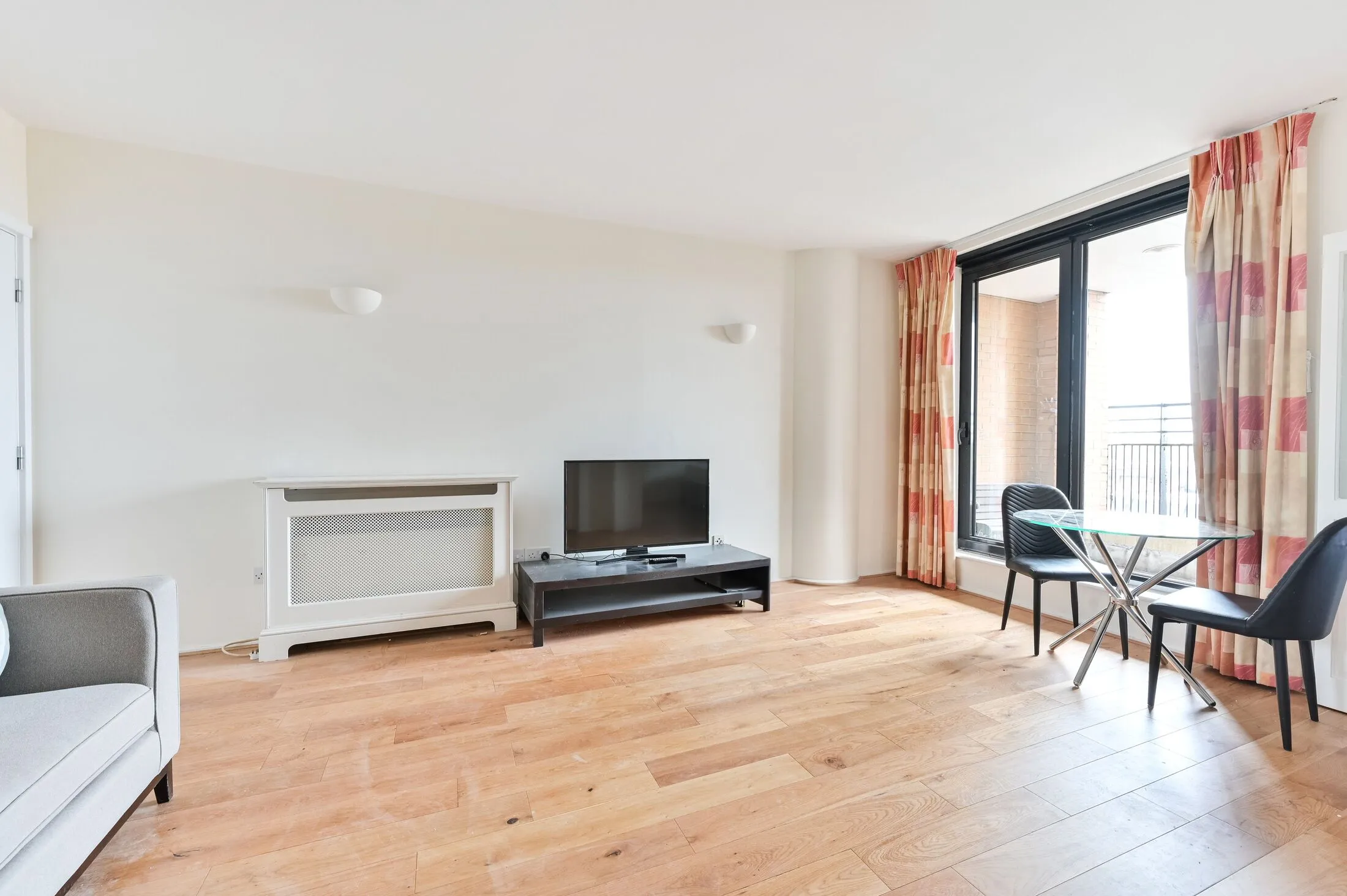 Flat Cromwell Road in Greater London