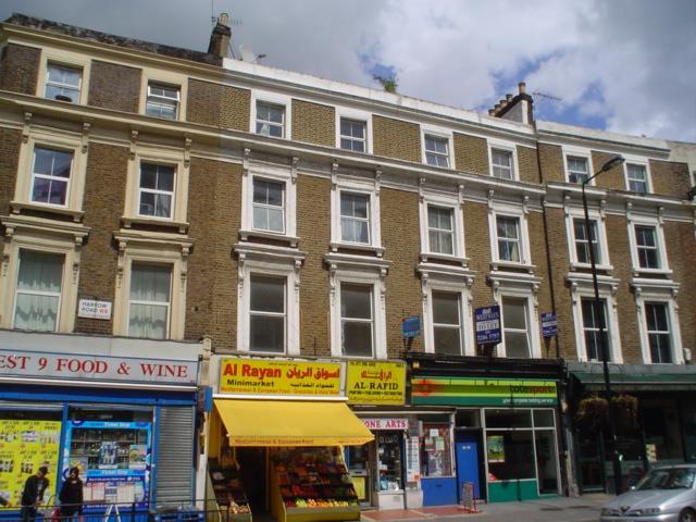 Flat Harrow Road in Greater London