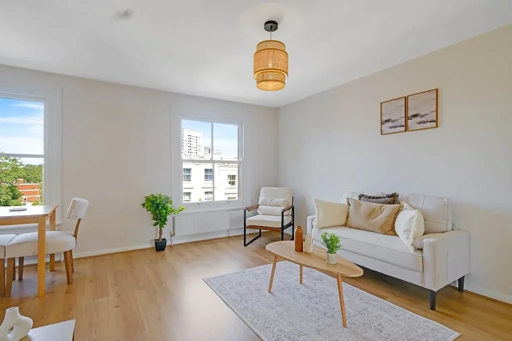 Flat Belgrave Gardens in City of Westminster