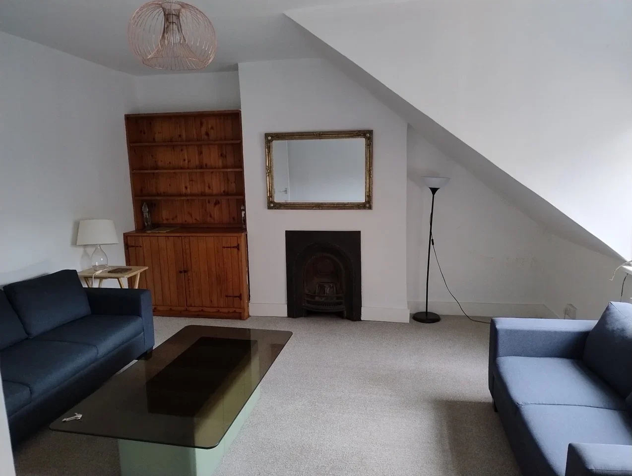 Flat Cecile Park in Greater London