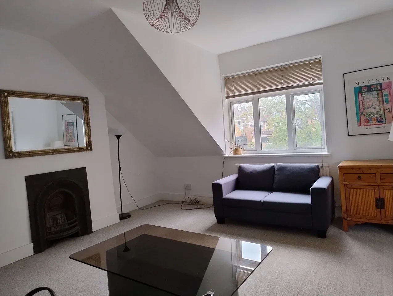 Flat Cecile Park in Greater London