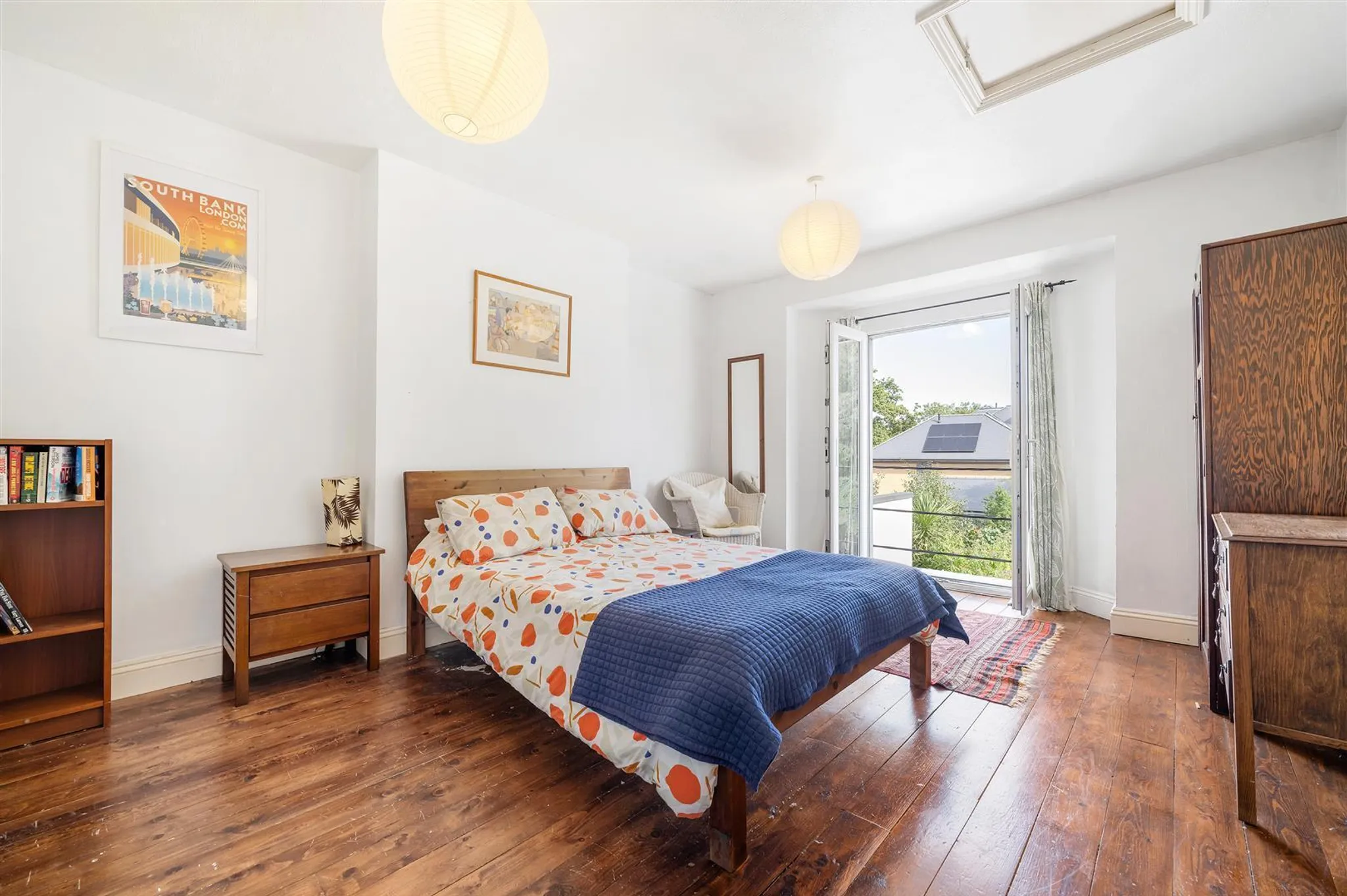 Flat Sunny Bank in Greater London