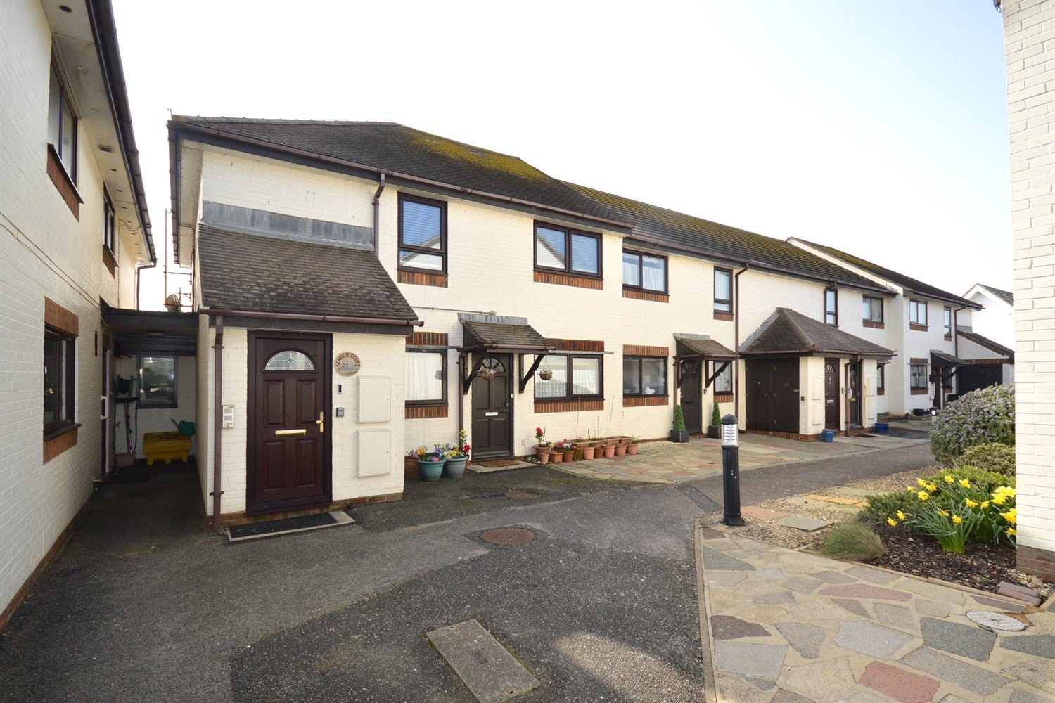 Flat Clayton Road in Chichester