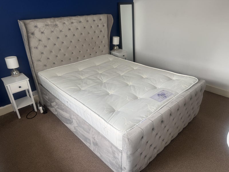 Room Broadoak Road in Manchester