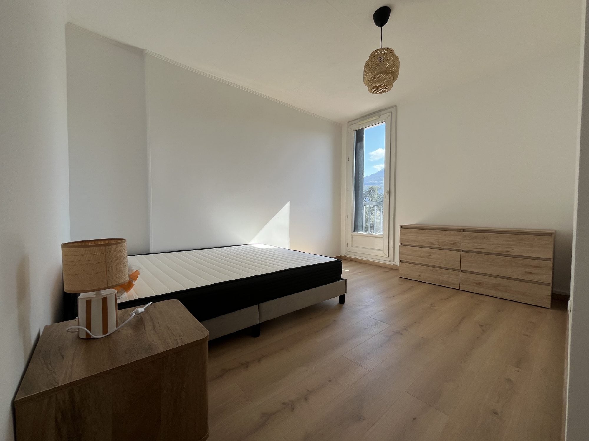 Appartement Place Jean Baptiste Clément à Saint-Martin-d'Hères