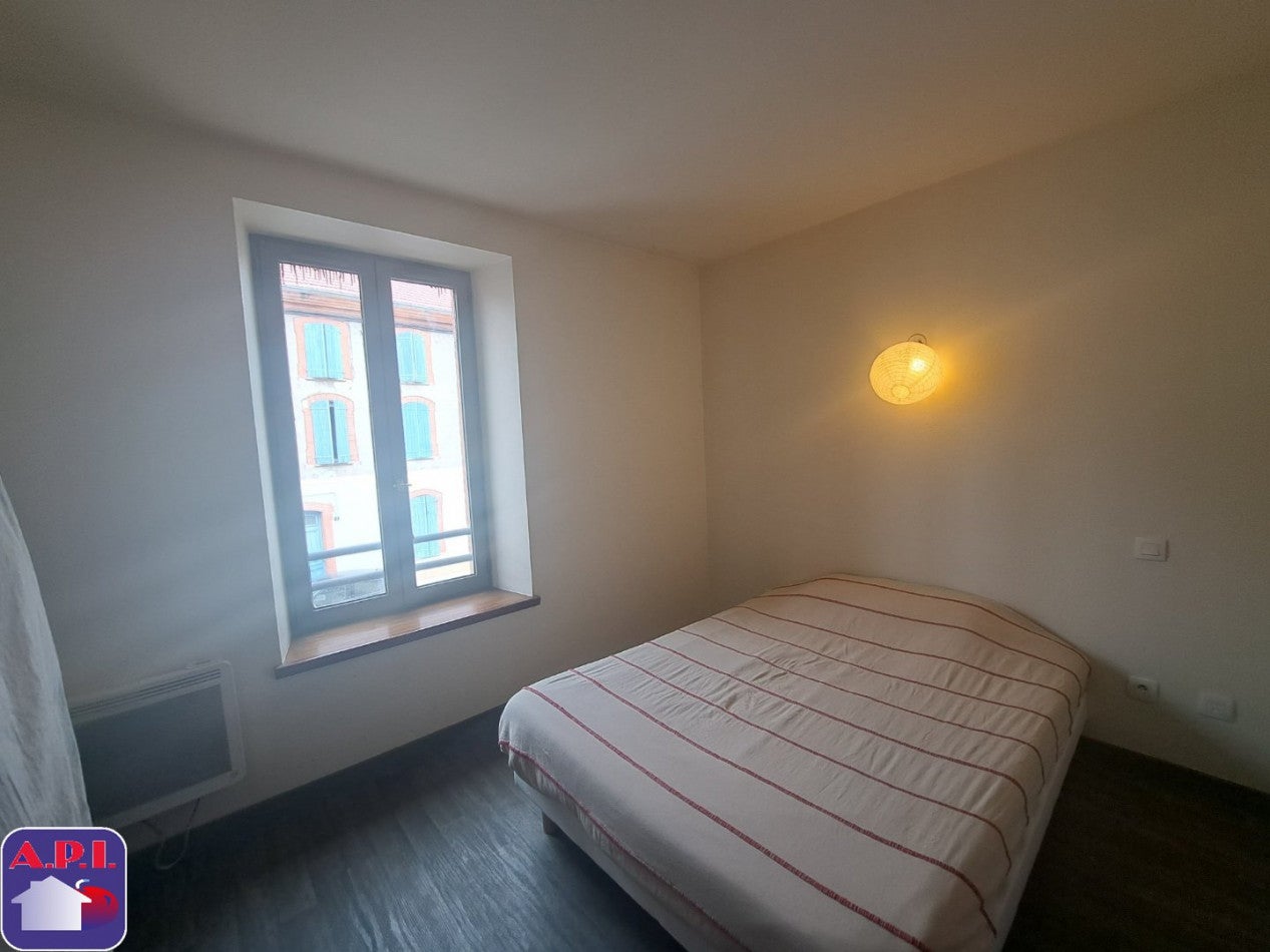 Appartement Place du Souvenir Français à Saverdun