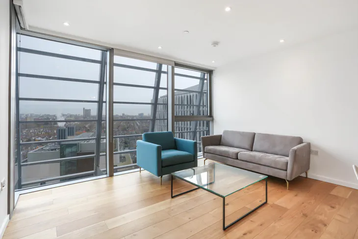 Flat Wood Lane in Greater London