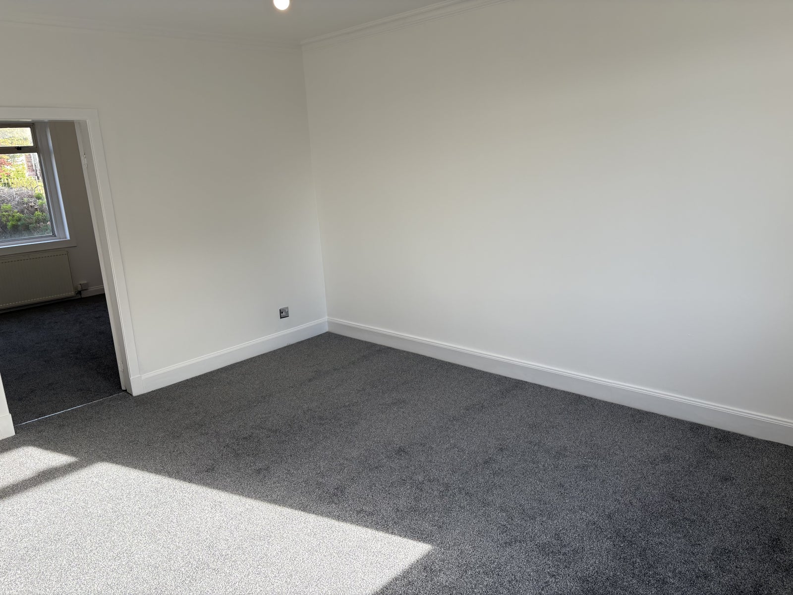 Flat Carleith Avenue in Duntocher