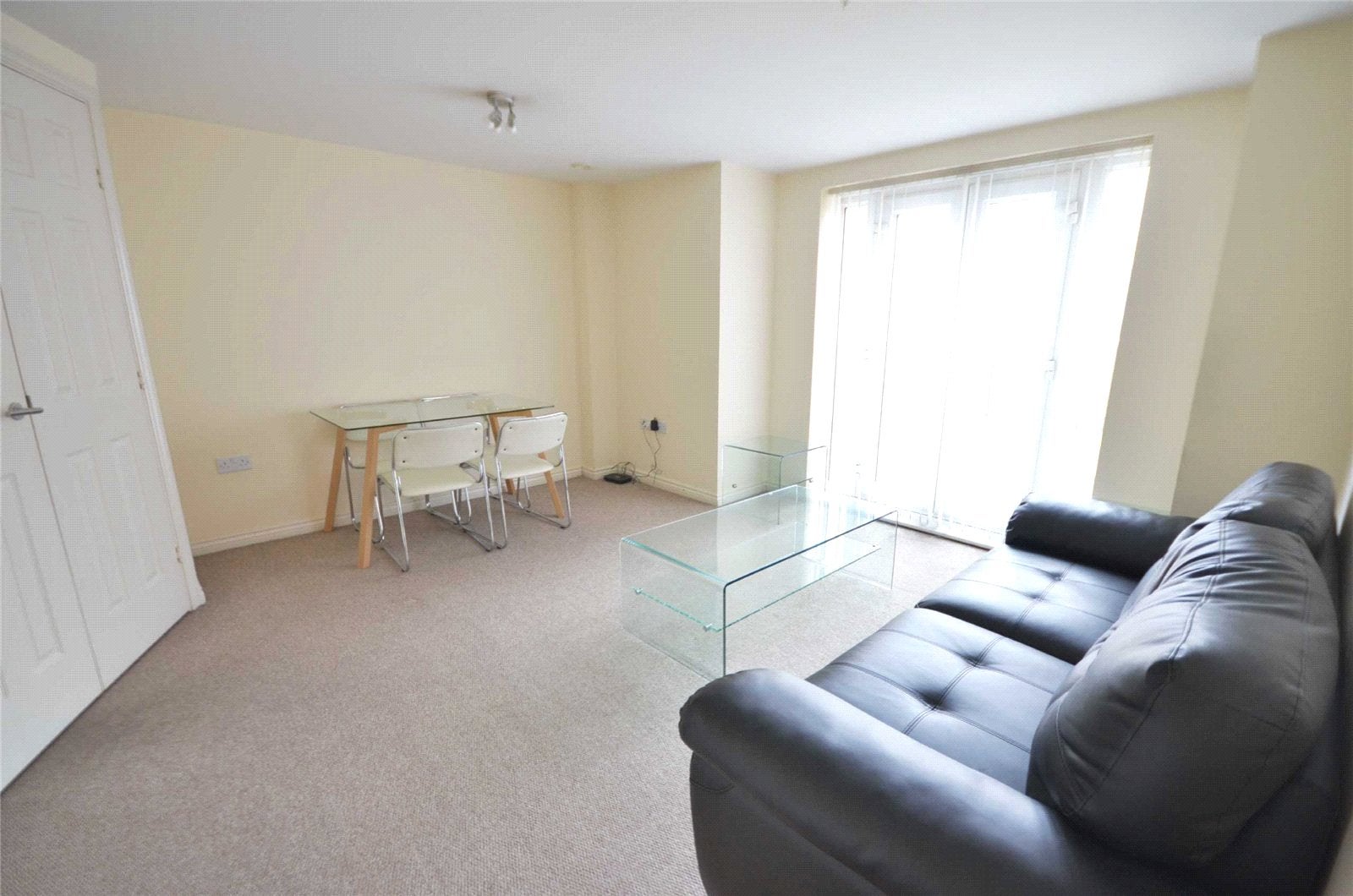 Flat Middlewood Street in Salford