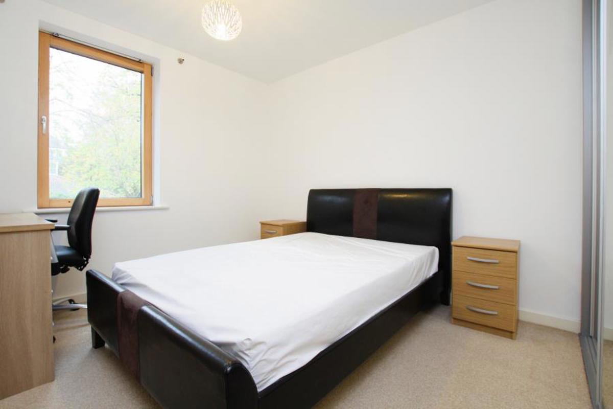 Flat Sweetman Place in Bristol