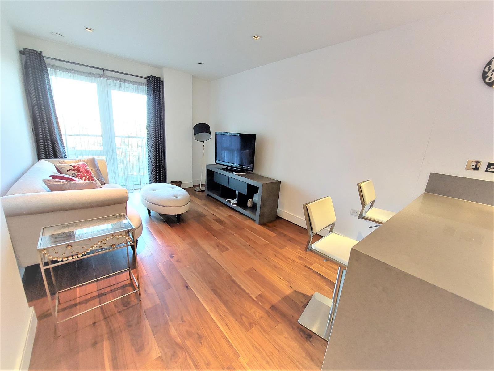 Flat Longfield Avenue in Greater London
