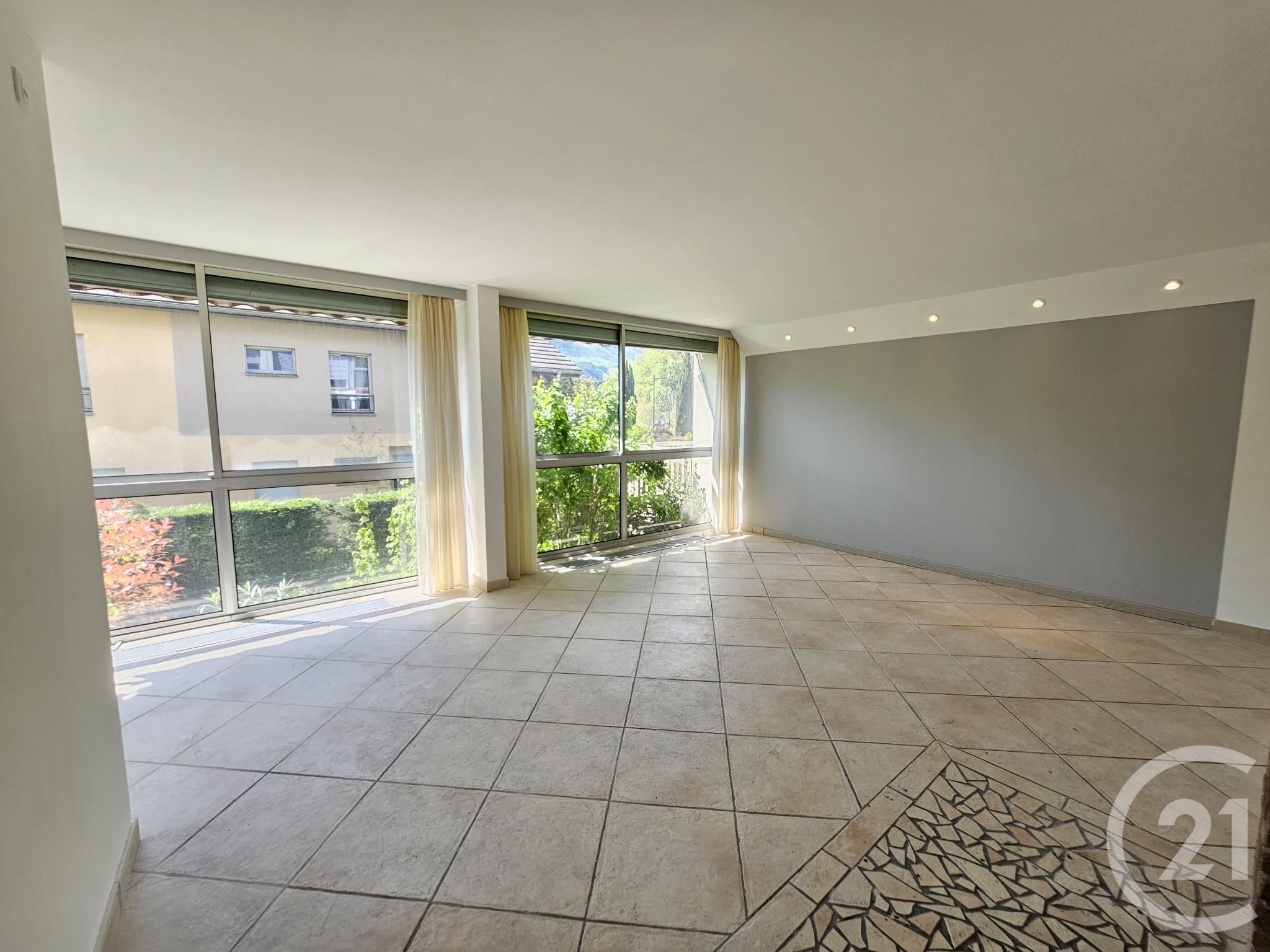 Appartement Avenue du Grand Port à Aix-les-Bains