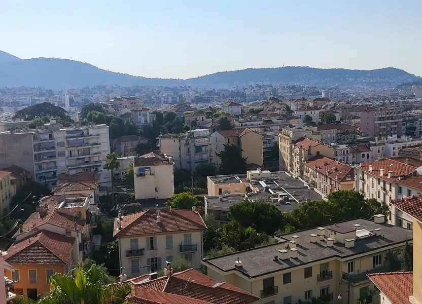 Appartement Chemin de la Pinède à Nice