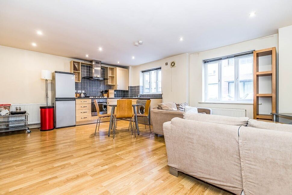 Flat Stretford Road in Manchester