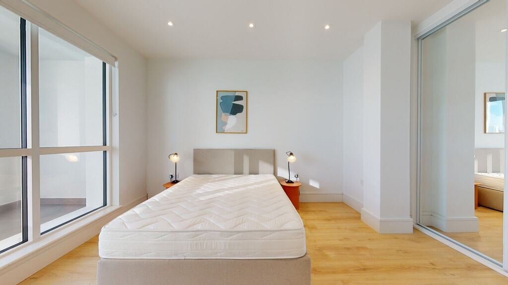 Flat Humphry Repton Lane in Greater London