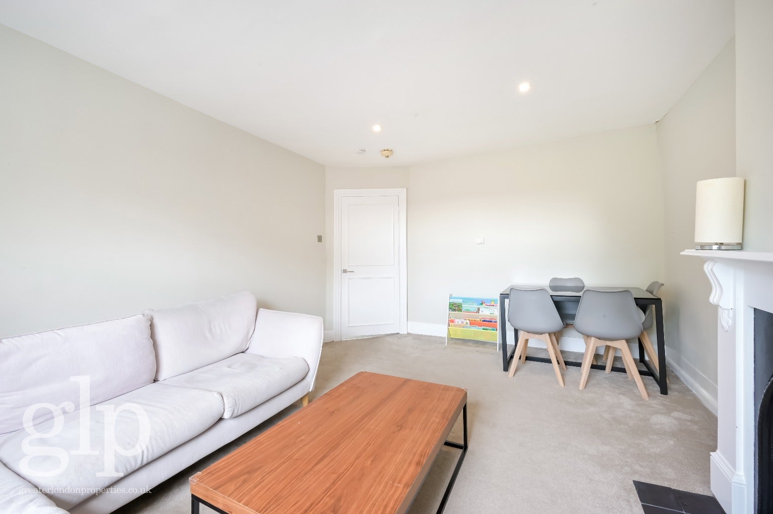Flat Connaught Street in City of Westminster