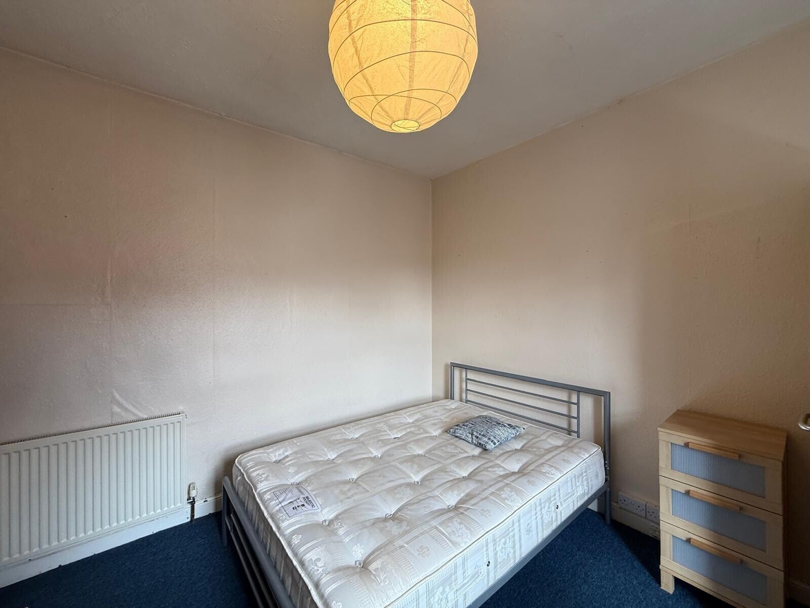 Room Claypole Road in Nottingham
