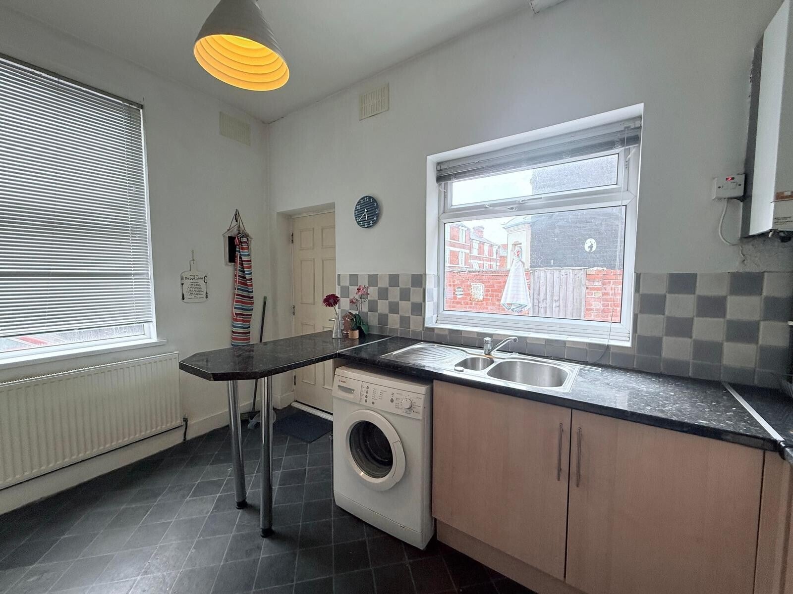 Room Claypole Road in Nottingham