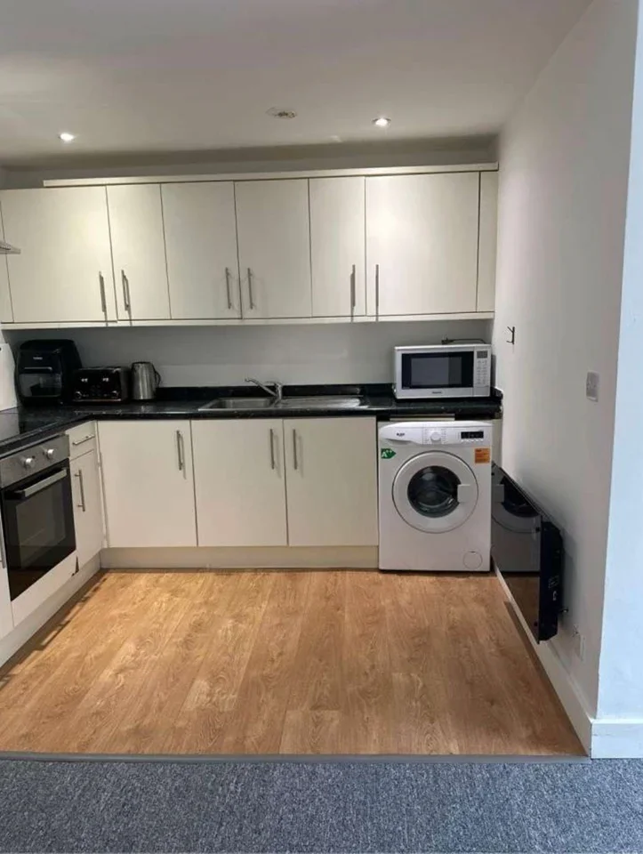 Flat Coppetts Close in Greater London