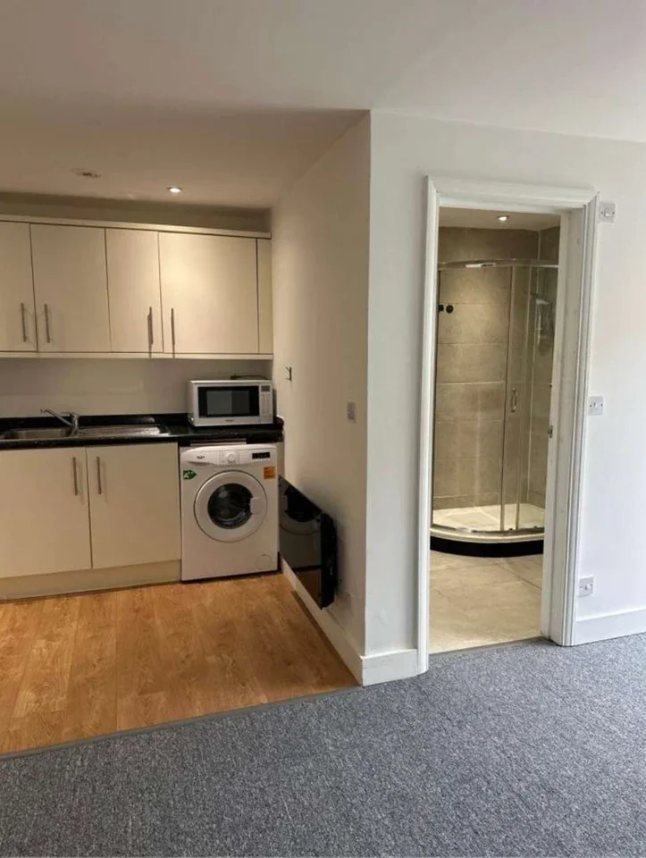 Flat Coppetts Close in Greater London