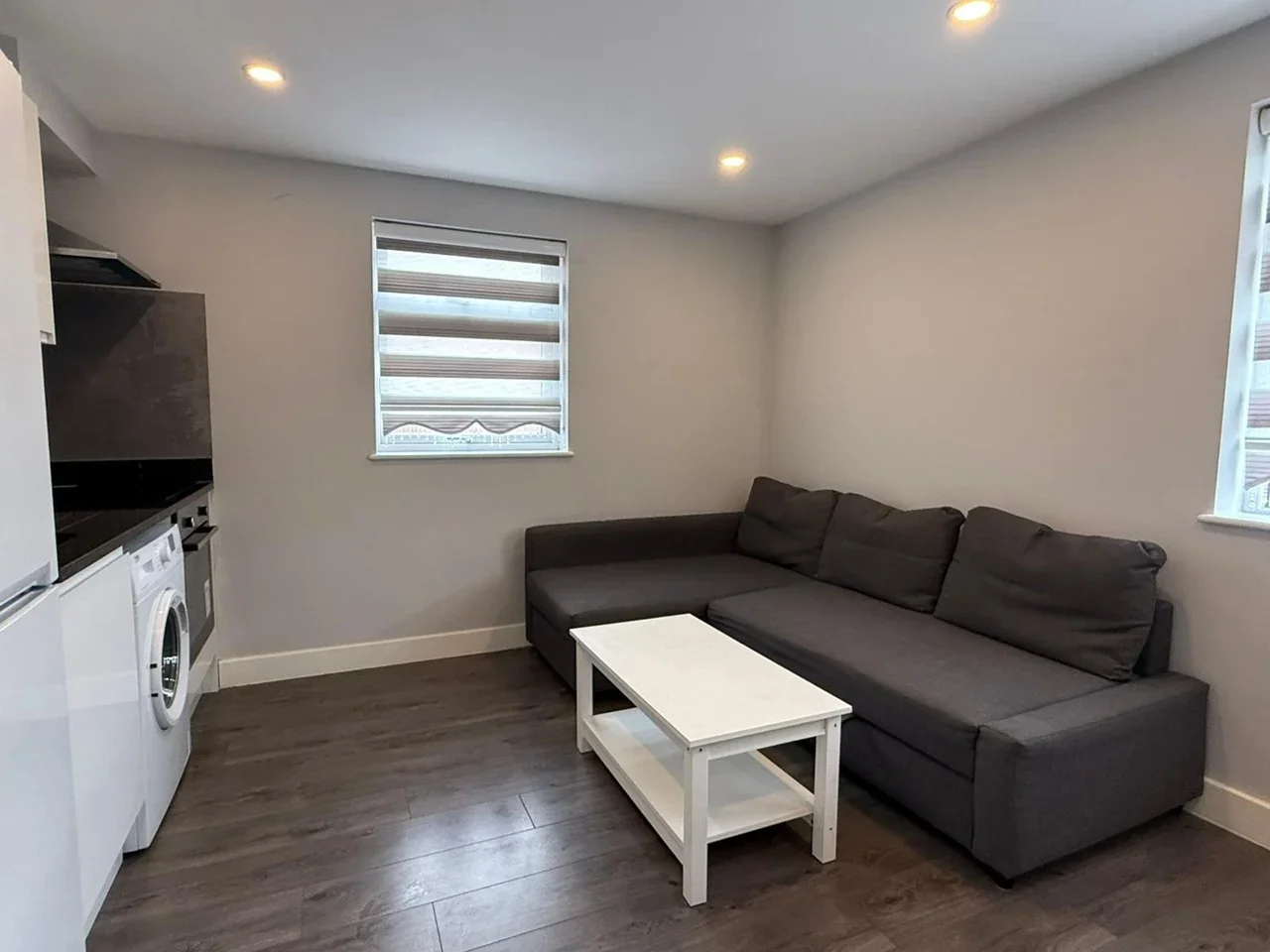 Flat Branksome Avenue in Greater London