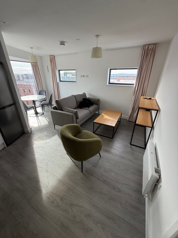 Flat Wapping in Liverpool