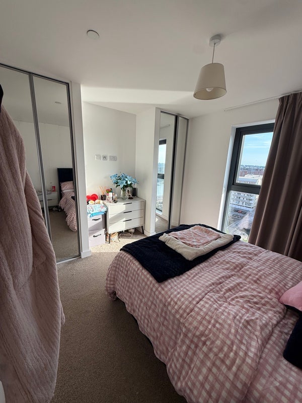 Flat Wapping in Liverpool