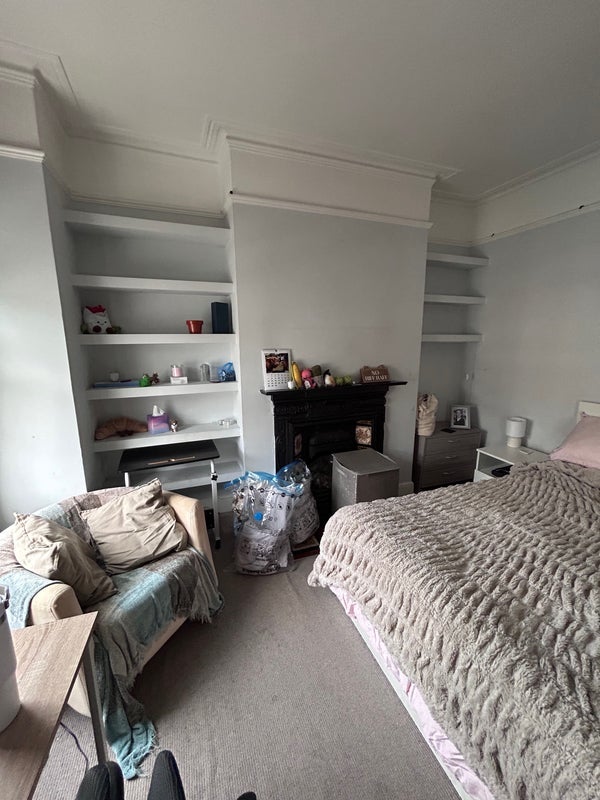 Room Brading Road in Greater London