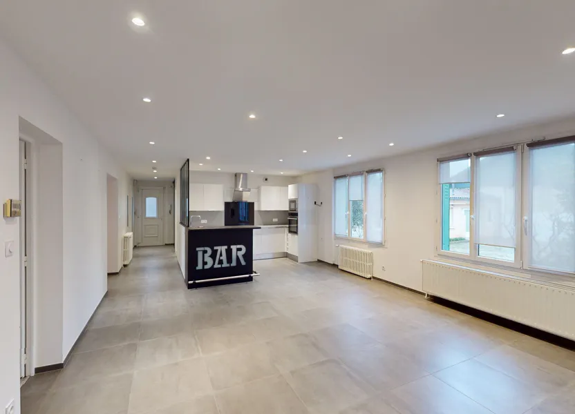 Flat Avenue Roger Salengro in Vaulx-en-Velin