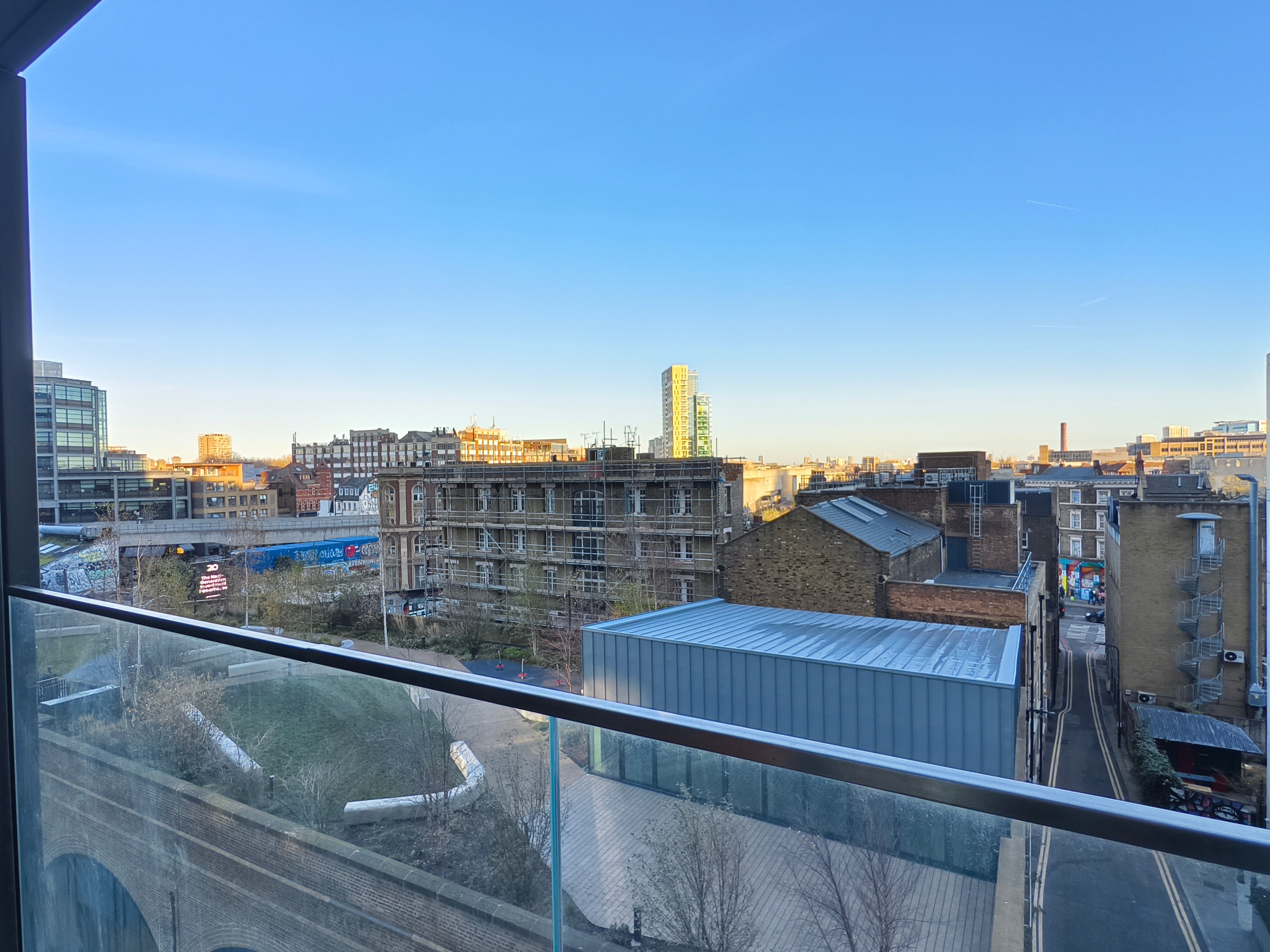 Flat Plough Yard in Greater London