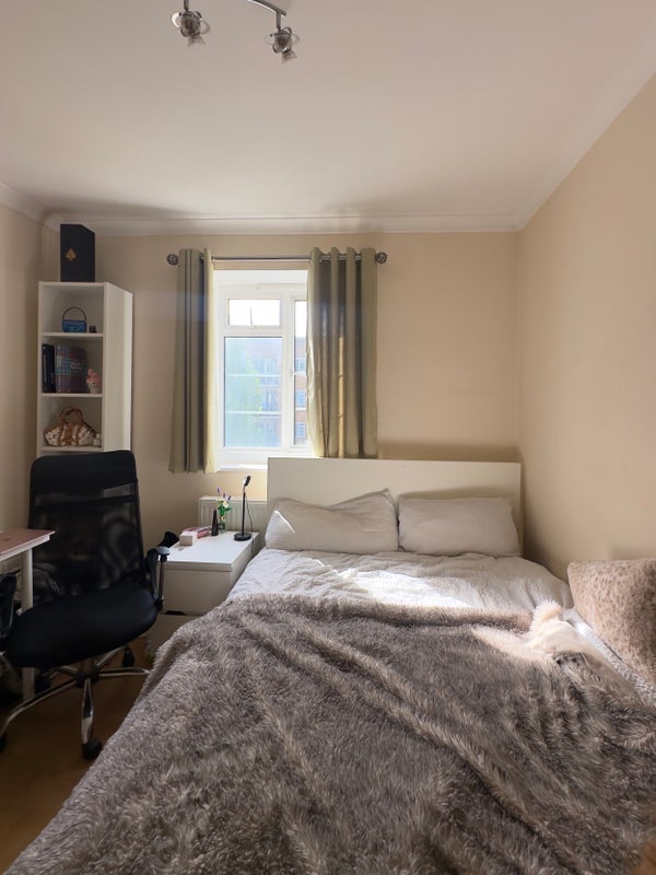 Room Maida Vale in City of Westminster