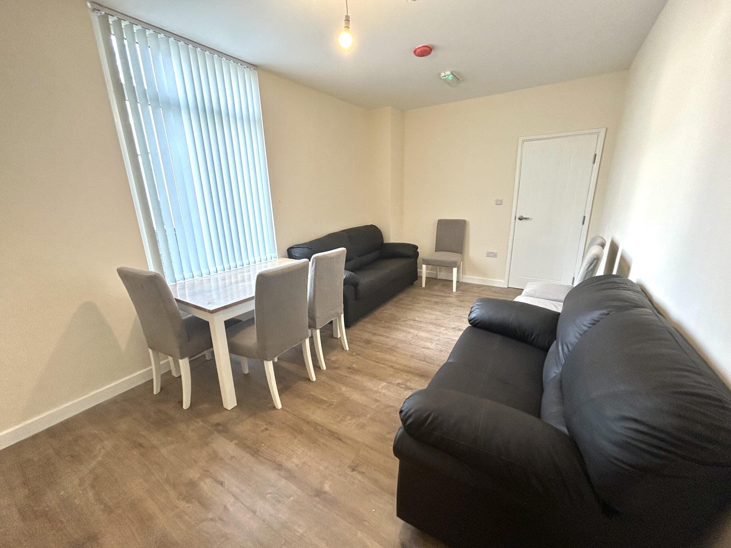 Room Taff Street in Pontypridd