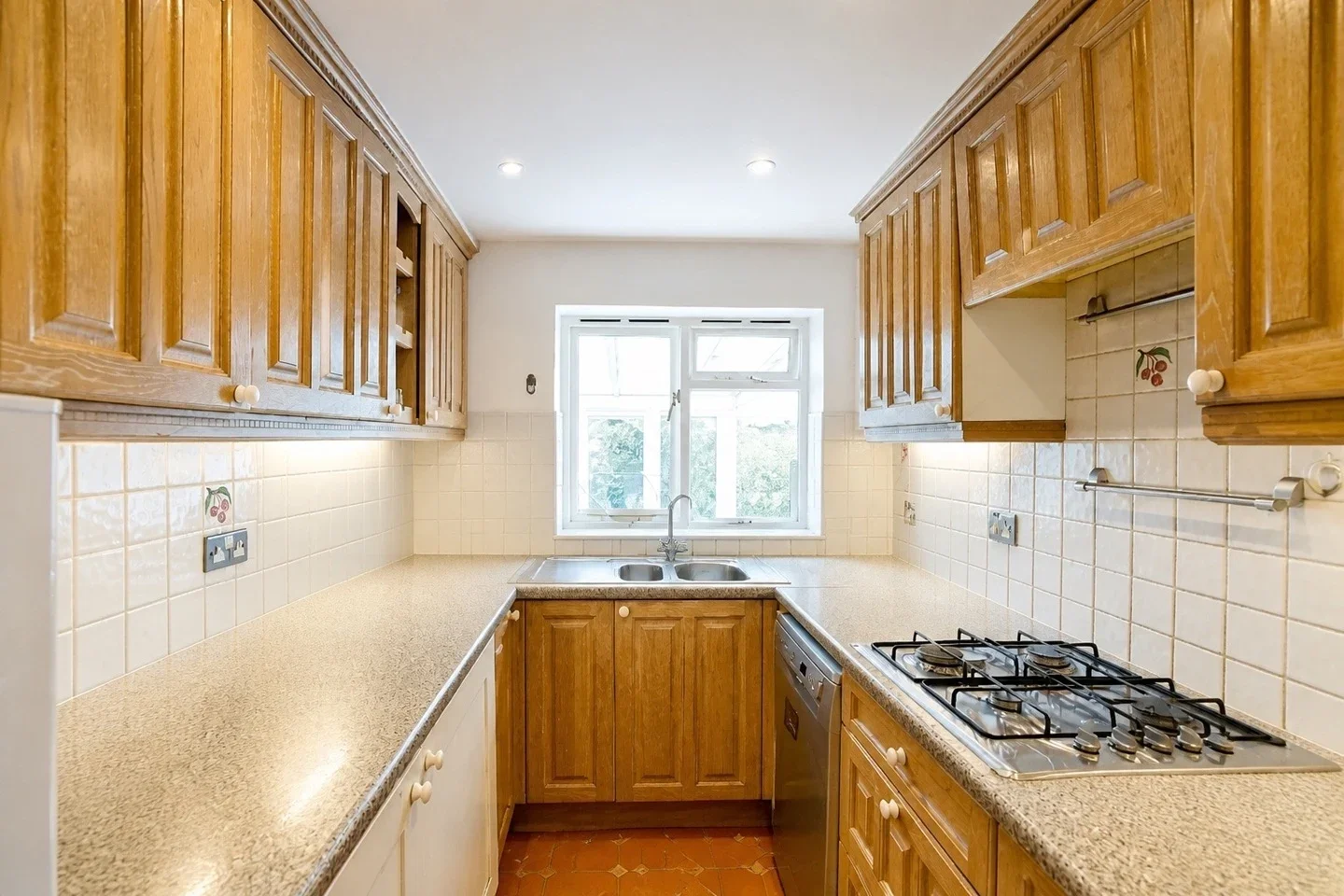 House Roxy Avenue in Greater London