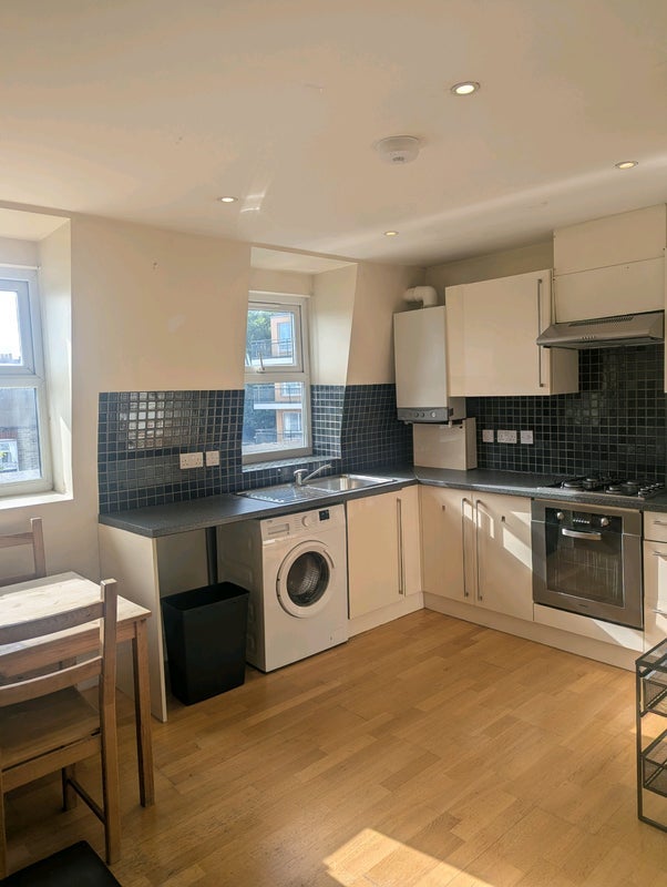 Flat Weedington Road in Greater London