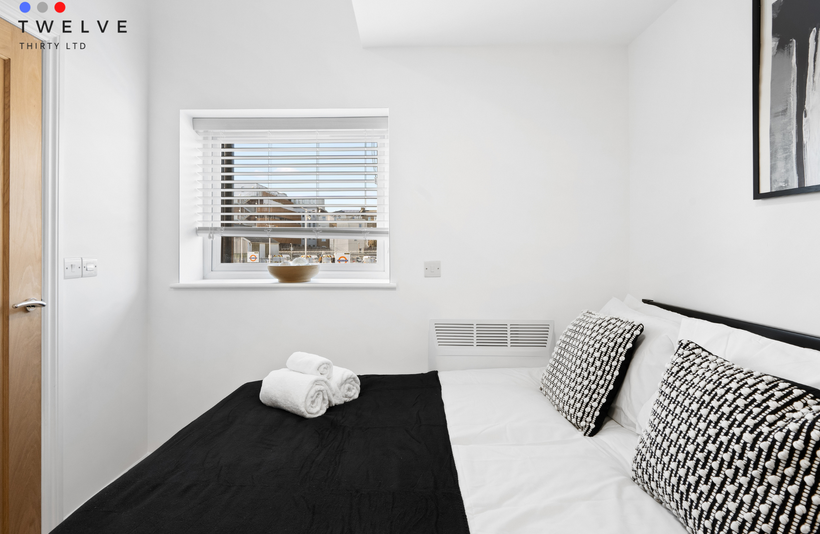 Flat Carmichael Road in Greater London