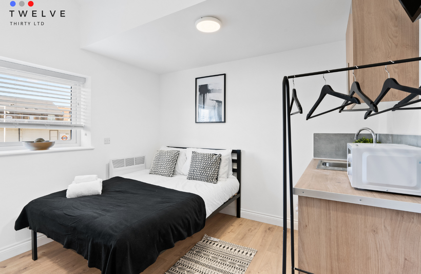 Flat Carmichael Road in Greater London