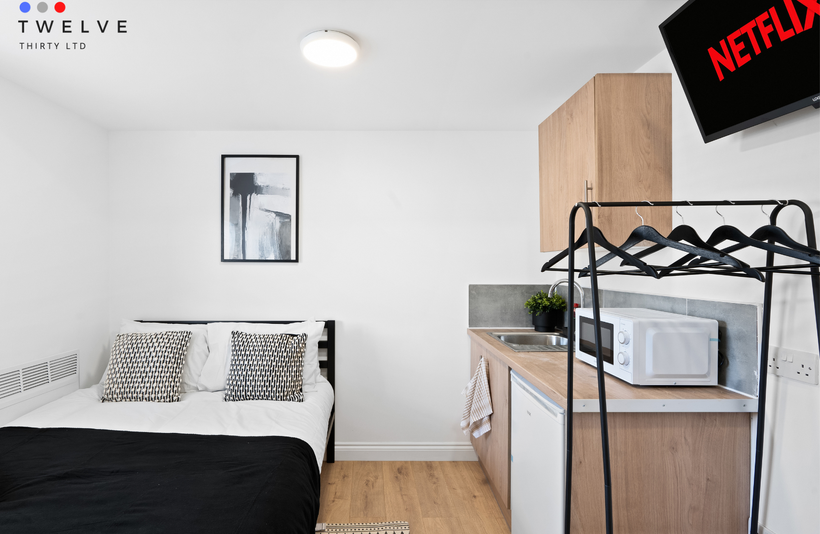 Flat Carmichael Road in Greater London