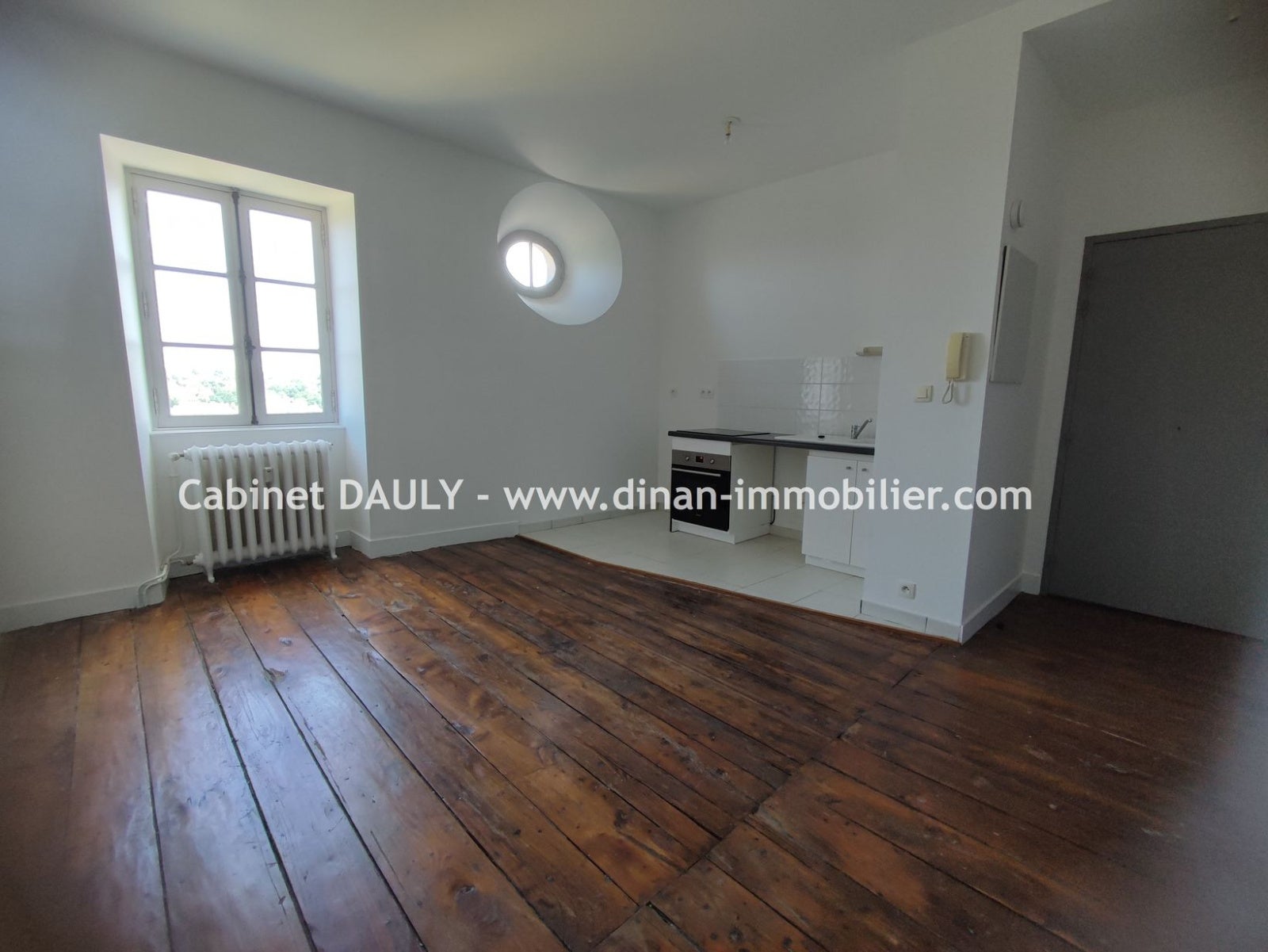Appartement Place du Champ Clos à Dinan