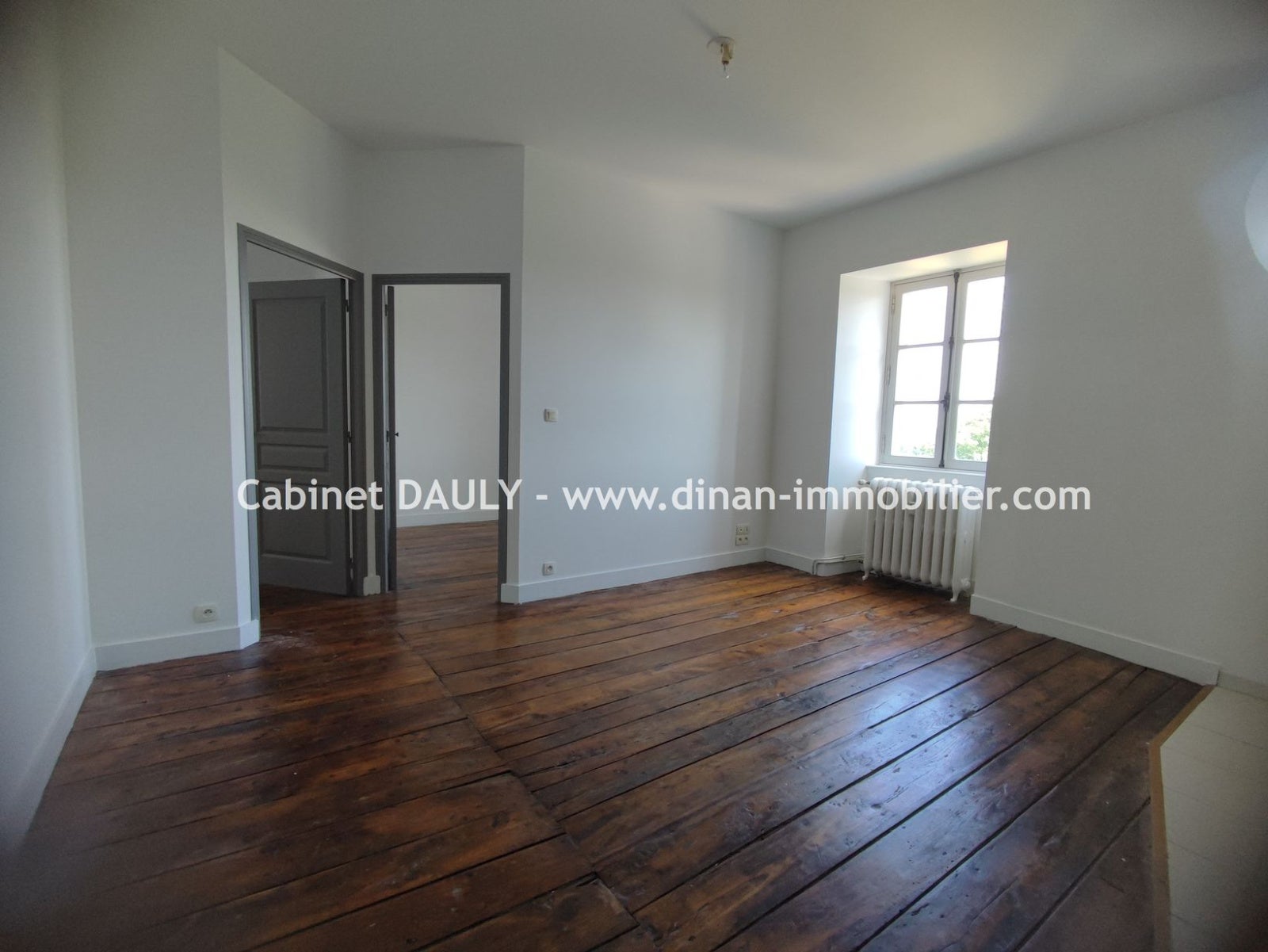 Appartement Place du Champ Clos à Dinan