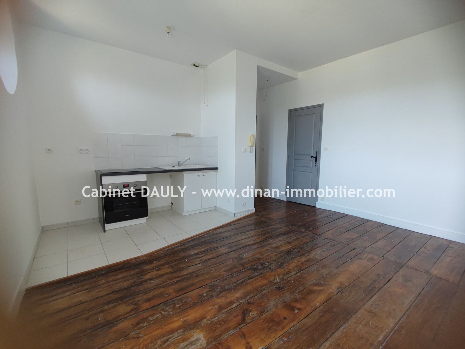 Appartement Place du Champ Clos à Dinan