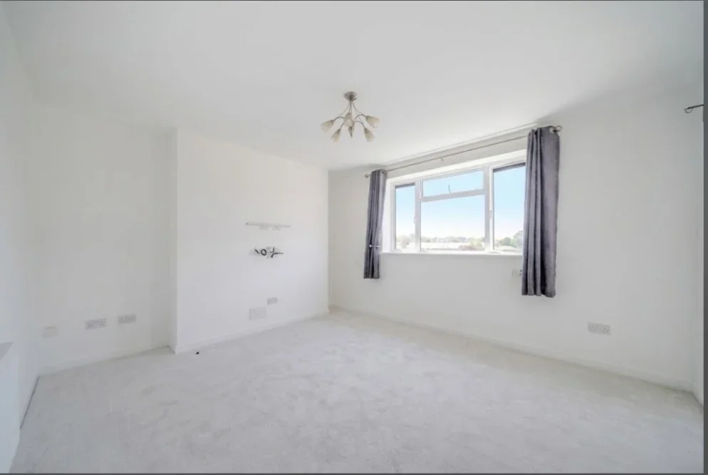 Flat Lyall Avenue in Greater London