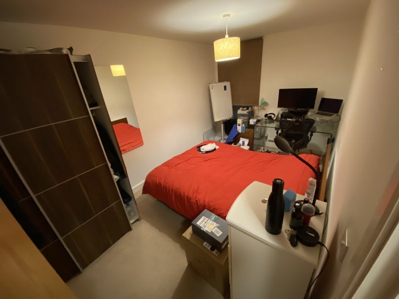 Flat Surrey Quays Road in Greater London