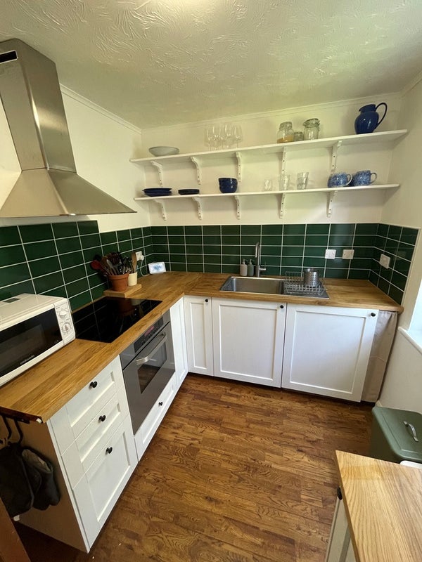 Flat McDowall Road in London Borough of Southwark