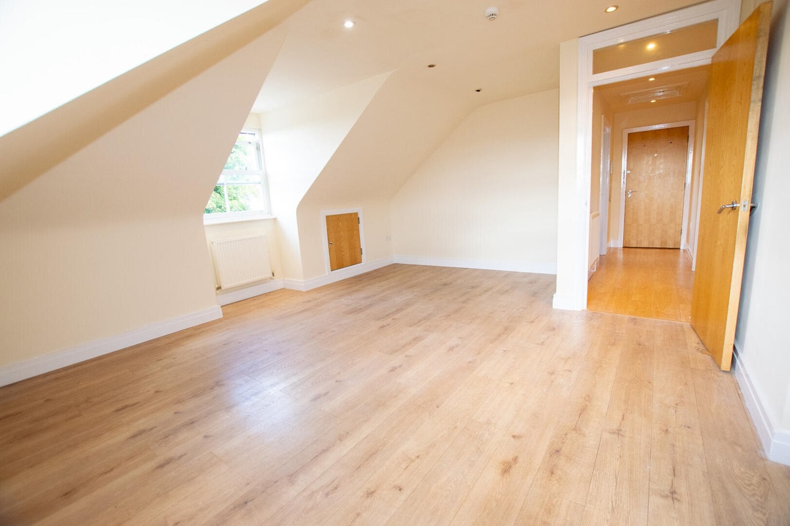 Flat Hempstead Road in Wealden