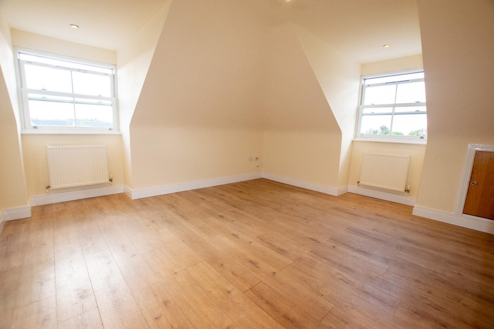 Flat Hempstead Road in Wealden